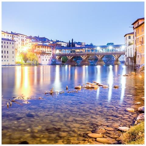 Immagine di  Cofanetto Regalo Coppia - Bassano Del Grappa Da Scoprire: 1 Notte In Hotel 4* Con Visita Guidata Del Centro Storico - Idee Regalo Originale