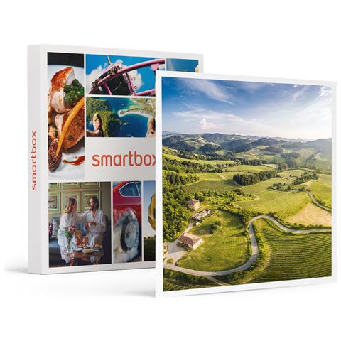 Image of Cofanetto Regalo Coppia - Romantica Degustazione Di Vini In Lombardia Con Visita In Cantina E 2 Bottiglie Omaggio - Idee Regalo Originale