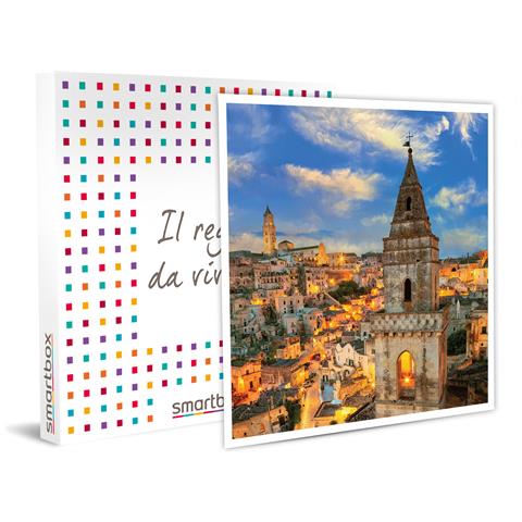 Image of Cofanetto Regalo Coppia - Sulle Orme Di James Bond: 1 Tour A Matera, 1 Notte In Suite, Pranzo E Degustazione Vini - Idee Regalo Originale