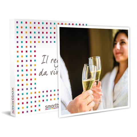 Image of Cofanetto Regalo Coppia - Incantevole Veneto: 1 Notte Con Accesso Di Coppia Al Parco Termale E Prosecco In Camera - Idee Regalo Originale