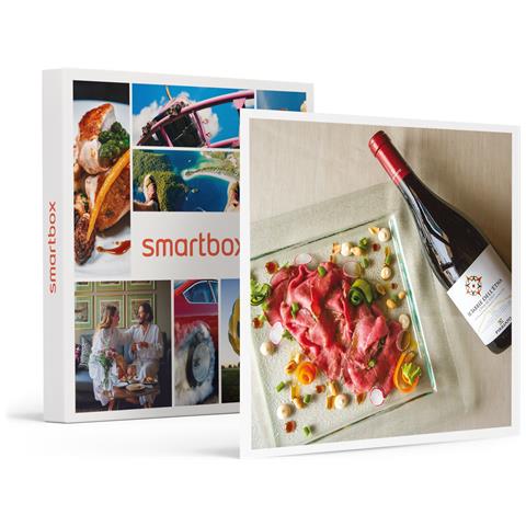 Immagine di  Cofanetto Regalo Coppia - Eccellenze Siciliane: Degustazione Vini Con Visita Ai Vigneti In Wine Resort A Trapani - Idee Regalo Originale