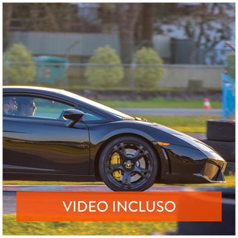 Immagine di  Cofanetto Per Uomo - 2 Giri In Supercar Sul Circuito Di Arese Con Video Ricordo - Idee Regalo Originale Per Lui