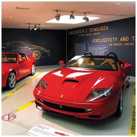 Image of Cofanetto Regalo Per Uomo O Donna - Passioni Ed Emozioni A Maranello: Ingresso Al Museo Ferrari Per 2 Adulti E 1 Bambino - Idee Regalo Originale